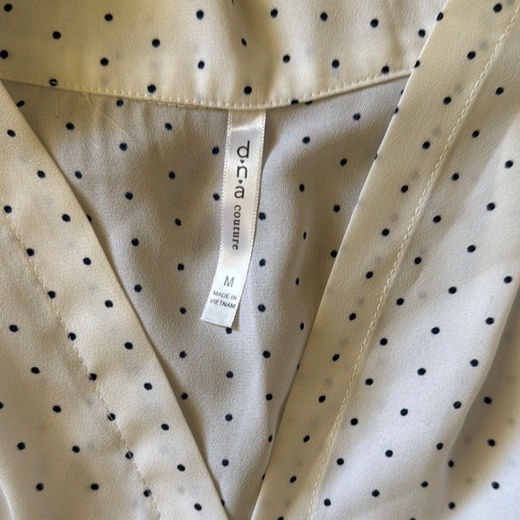 DNA Couture White Sleeveless Blouse with Mandarin Collar - Picture 2 of 2